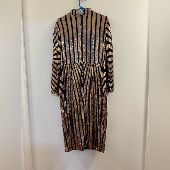 13. Elegant Evening Night Luxe long sleeve party formal sequins Dress - Picture 10 of 16